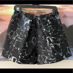 Balenciaga/woman’s Skort/ black marble/ 38/ New
